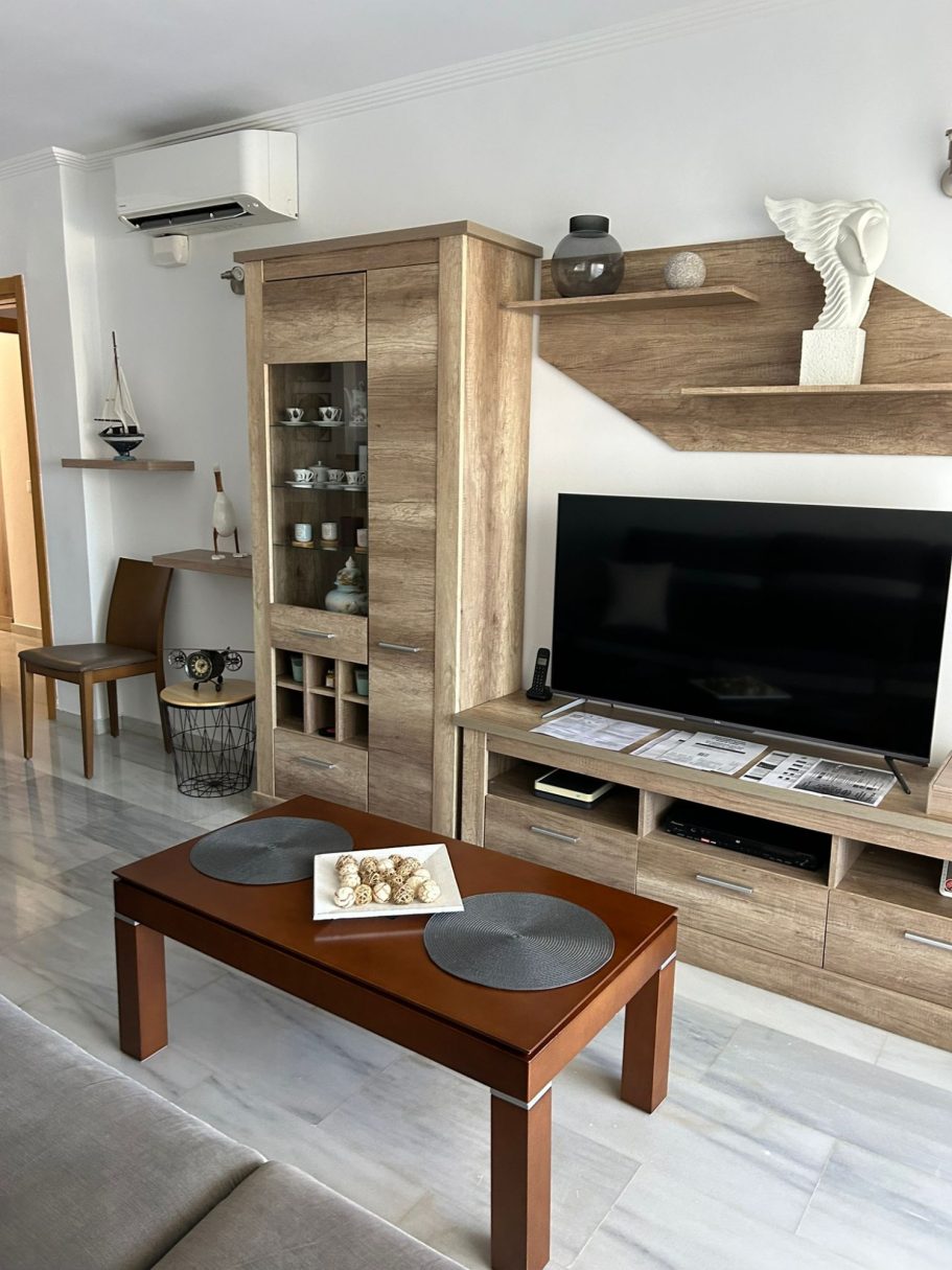 SALON COMEDOR SALON COMEDOR